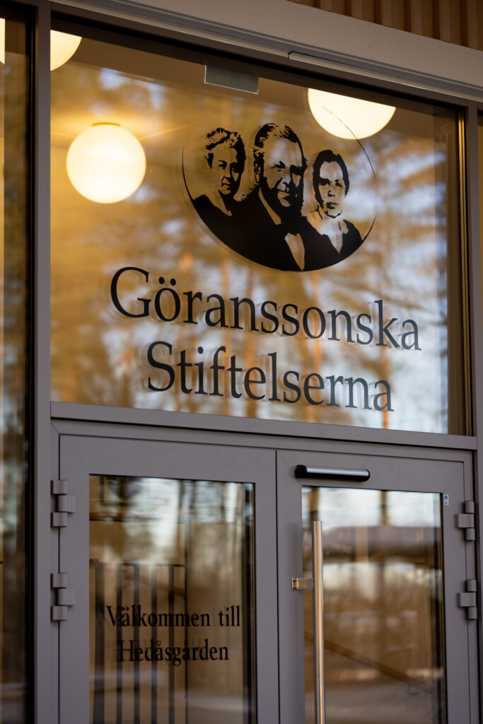 Entrén till Göranssonska Stiftelserna